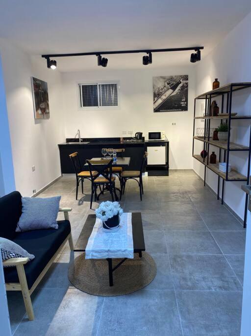 הדירה בדובדבן - The Apartment In Dovdvan Tiberias Ngoại thất bức ảnh